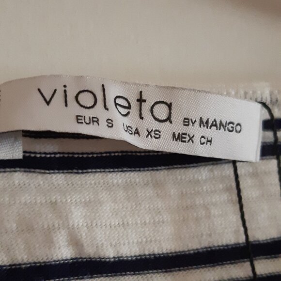 Striped Tshirt Black White with Sequin Brooch M -L - Picture 6 of 9